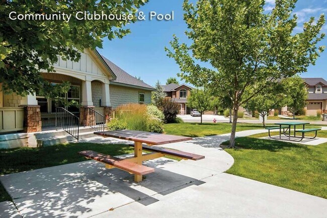 Building Photo - Luxury 4 Bed, 3.5 Bath Home | 4-Car Garage | Resort-Style Amenities