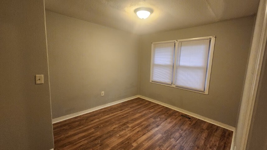 Building Photo - 161 W Wadsworth Cir