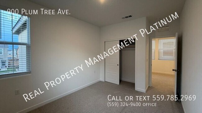 Building Photo - 900 Plum Tree Ave