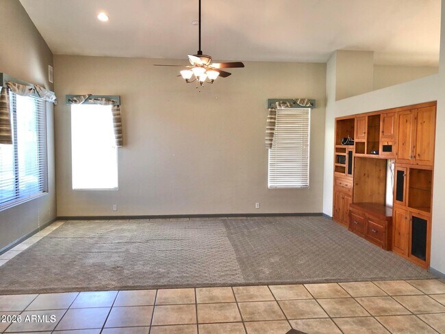 Building Photo - 345 N Date Palm Dr