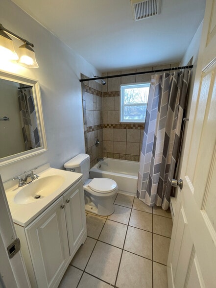 Building Photo - 1317 Massachusetts Ave