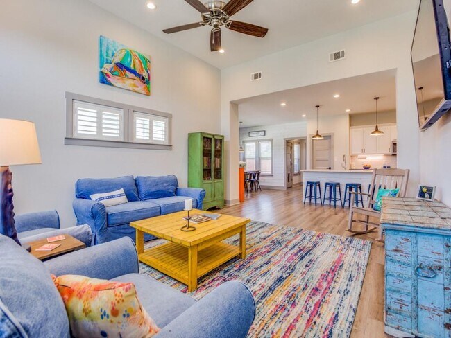 Building Photo - 405 Carneros Dr