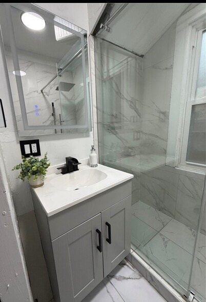 Building Photo - 59 Rowley St