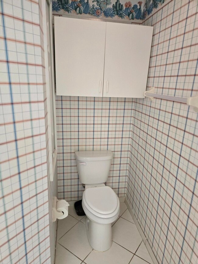 Building Photo - 4234 SE Home Way