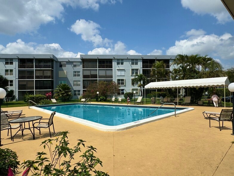 Pool across from unit - 111 Royal Park Dr