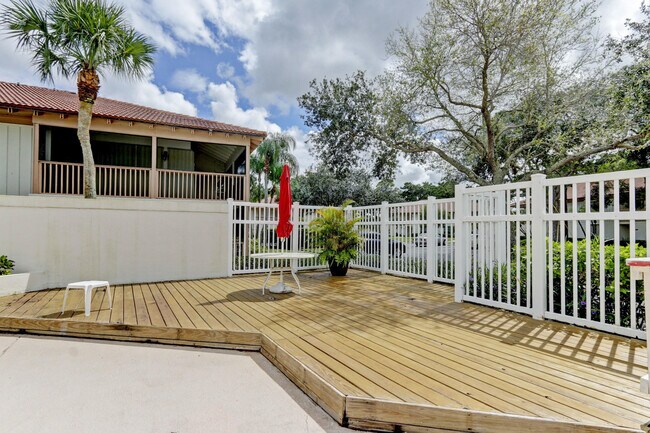 Building Photo - 206 Brackenwood Terrace