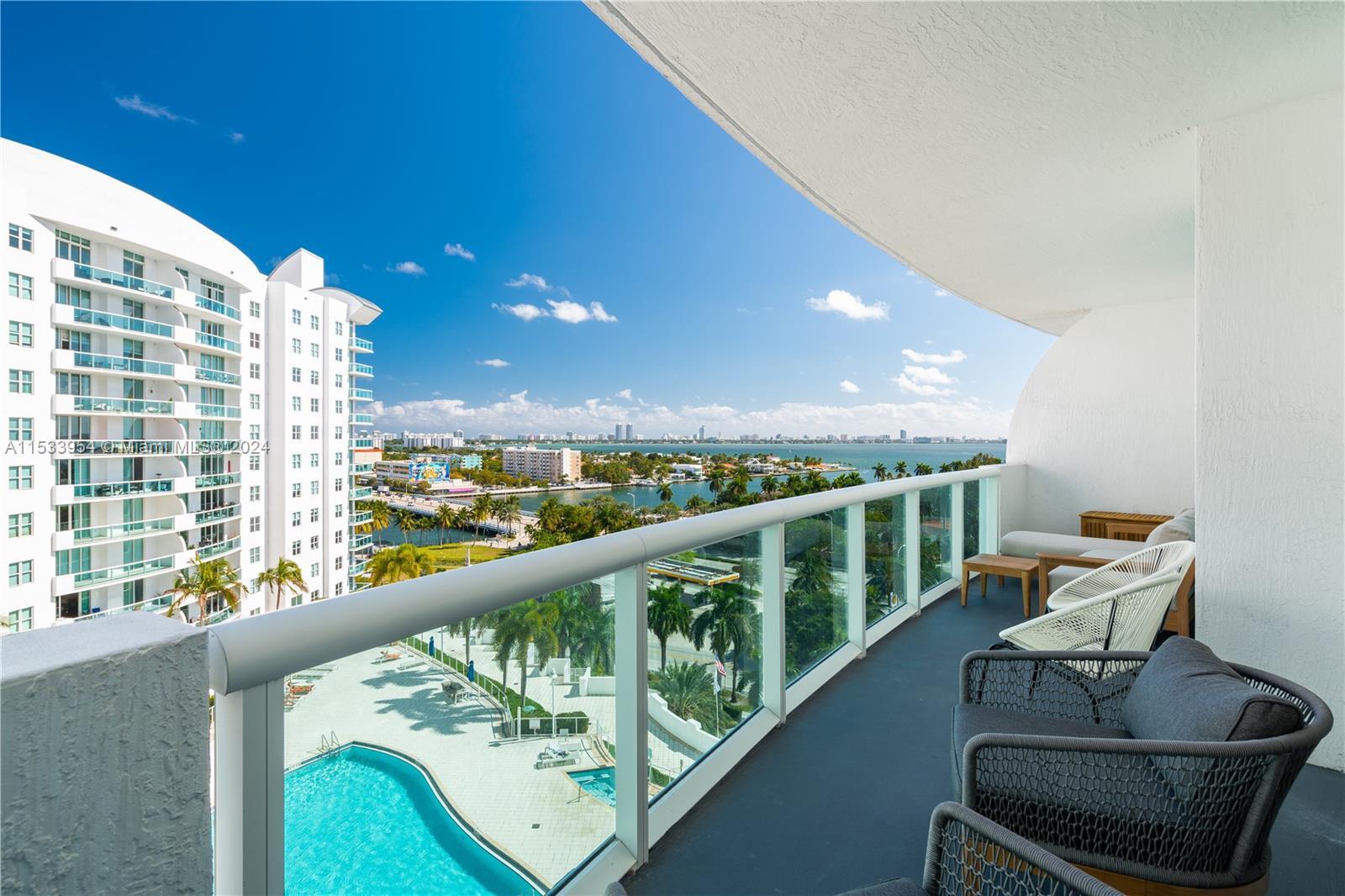 Building Photo - 7900 Harbor Island Dr