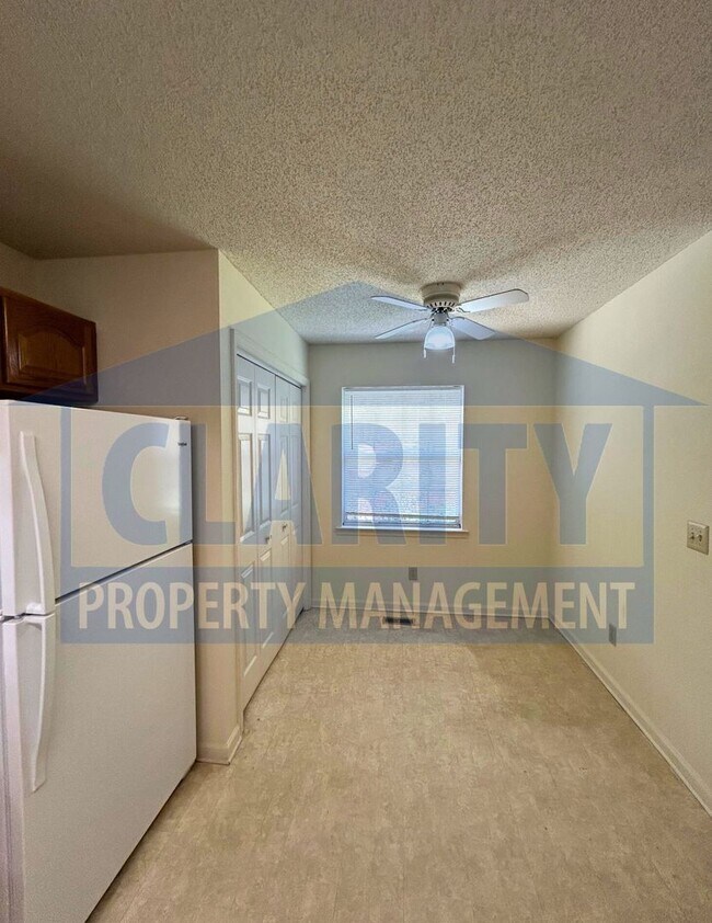 Building Photo - 1285-1287 Robin Hood Drive NW