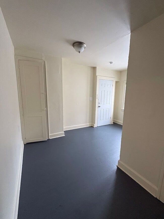 Building Photo - 378 E 156th St