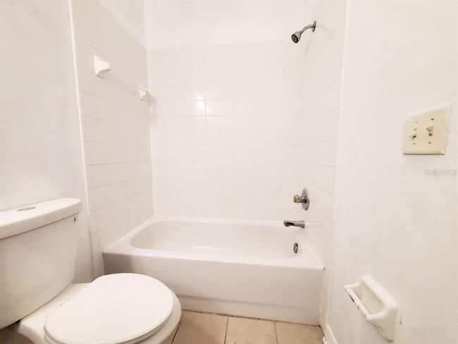 Building Photo - 1513 Deer Tree Ln