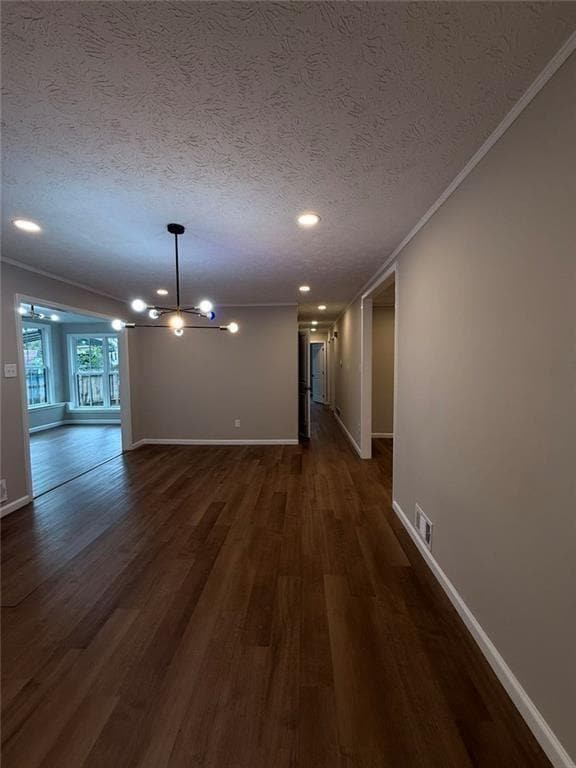 Building Photo - 1055 Pinecrest Dr