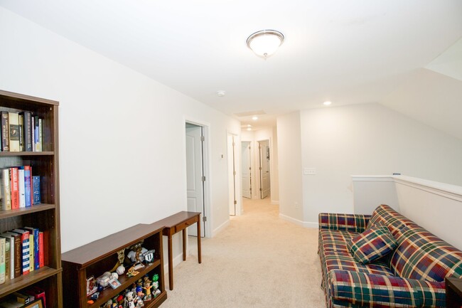 Building Photo - "Spacious 4 Bed, 2.5 Bath Rental in Vass, ...