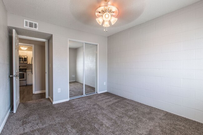 Floorplan - ROANOKE VILLAS