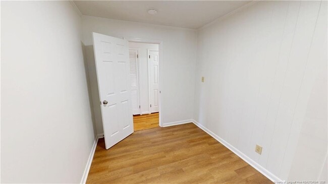 Building Photo - 4020 Welmont Dr