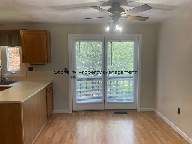 Building Photo - Fully Renovated Condo For Rent in Burrillv...