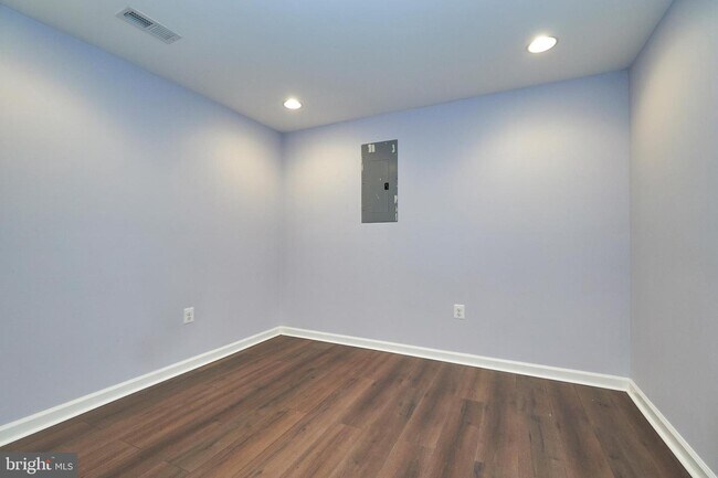Building Photo - 44242 Frogtown Way