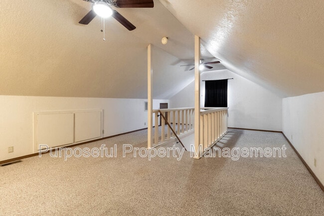 Building Photo - 216 N Fretz Ave