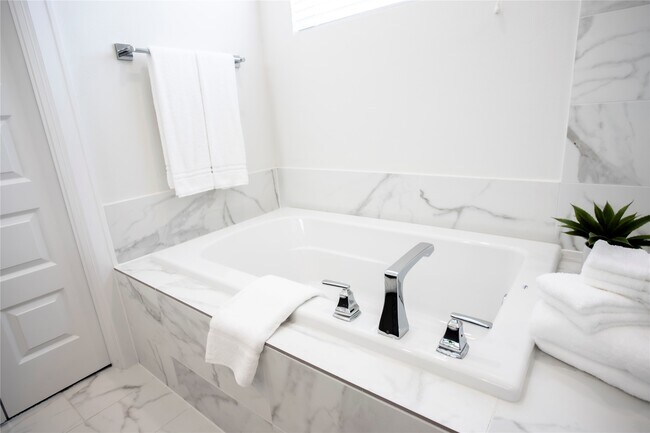 Building Photo - 2713 Eado Edge Ct