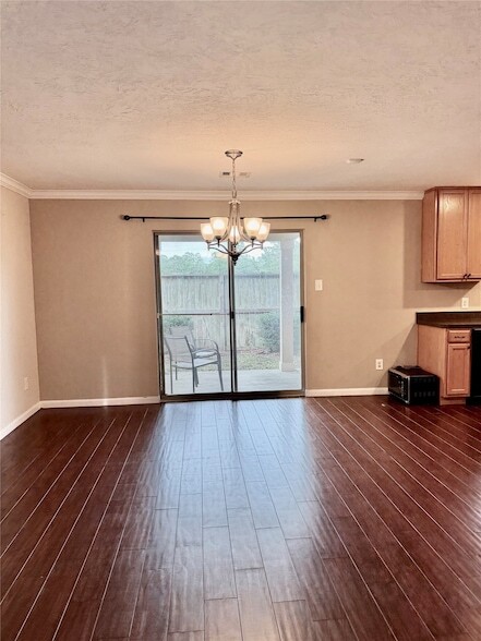 Building Photo - 16010 Limestone Lake Dr