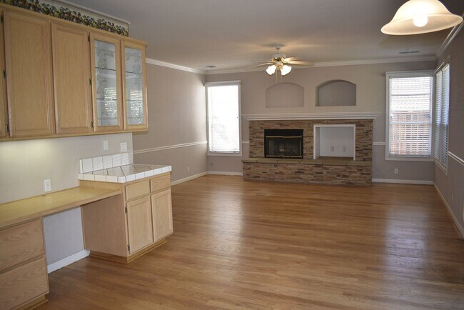 Building Photo - 5310 Humboldt Dr