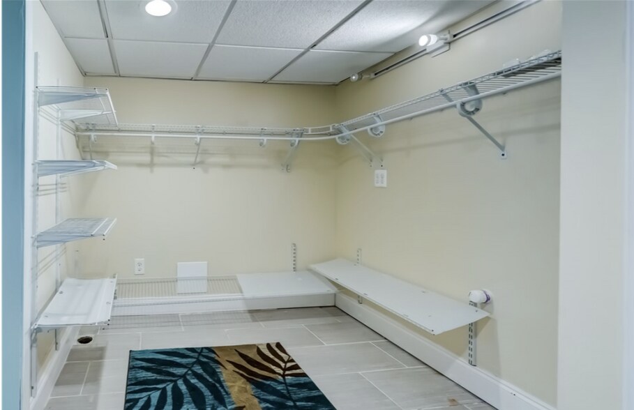 Building Photo - 138 Cherry Rd