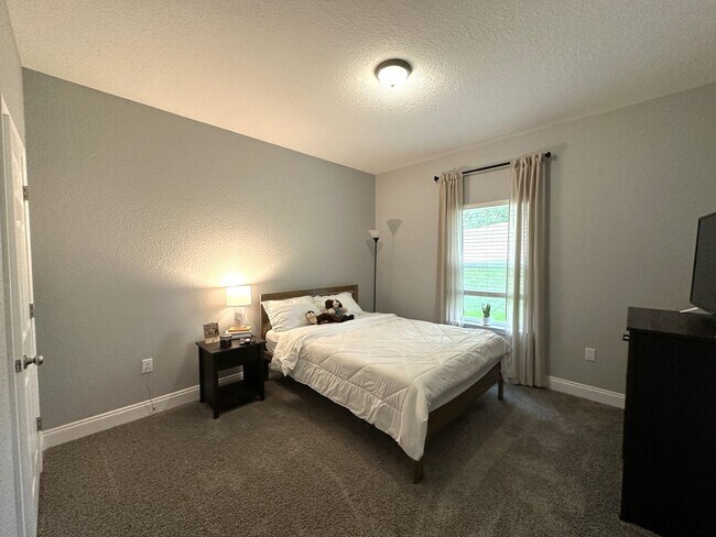 Building Photo - Beautiful north Crestview 4/Bed/2Bath Home