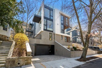 Building Photo - 57 University Rd