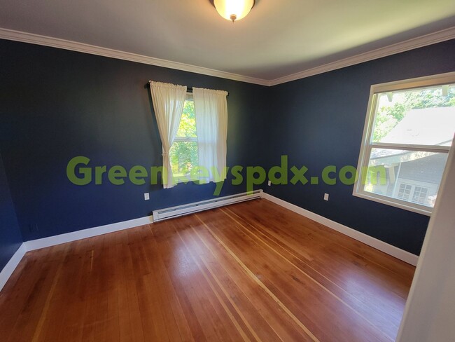 Building Photo - Awesome 3-Bedroom 1.5-Bathroom House in Ho...