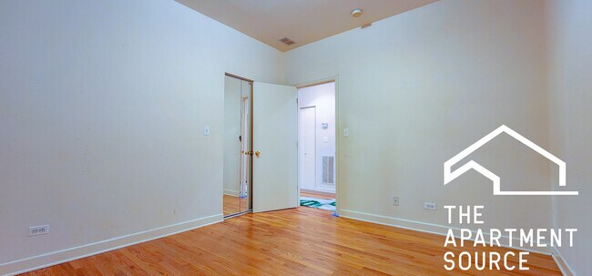 Building Photo - 832 Seward St