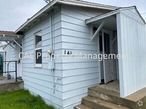 Building Photo - 1 Bed/1 Bath in Salinas, CA