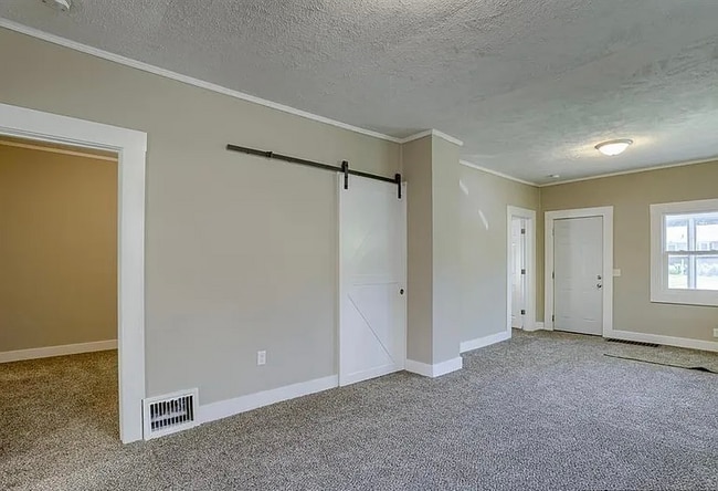 Building Photo - 3918 N 41st St