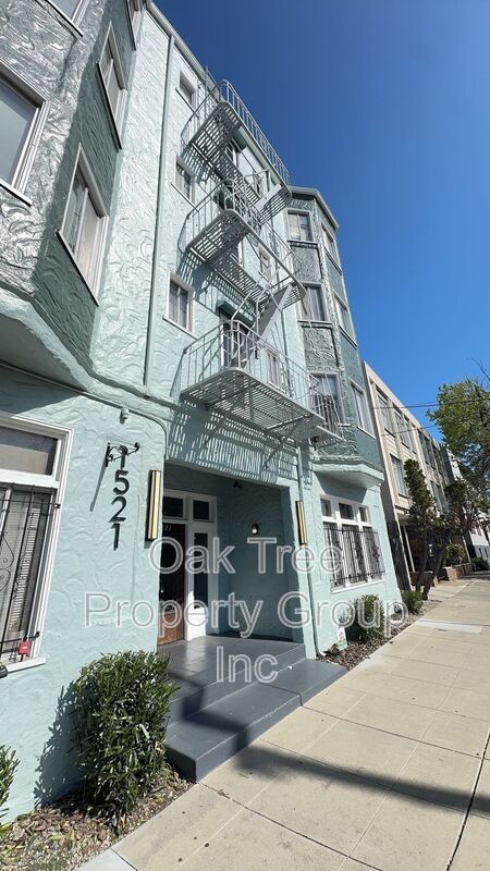 Building Photo - 1521 3rd Ave