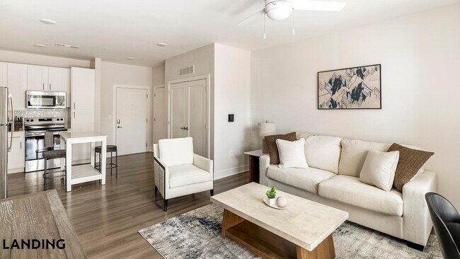 Building Photo - 556 Martin Rd SW