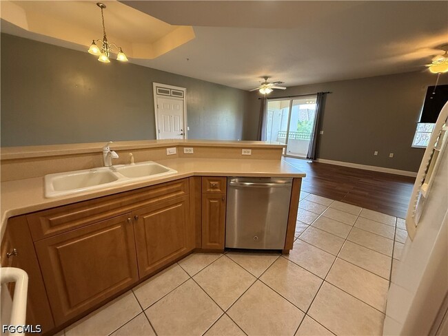 Building Photo - 3957 Pomodoro Cir