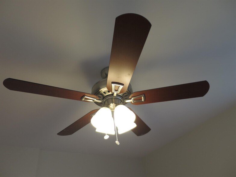 Building Photo - 1121 Broadway