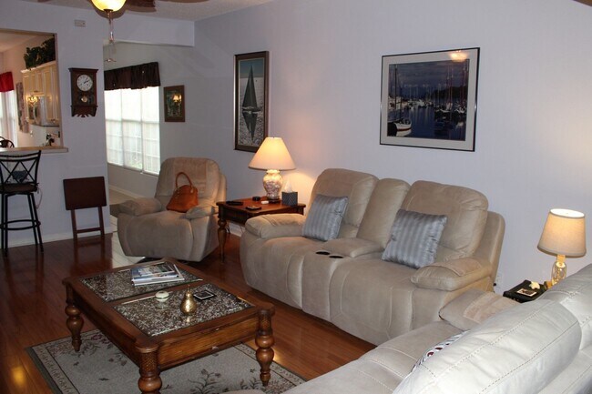 Building Photo - 149 Lazy Daisy Dr