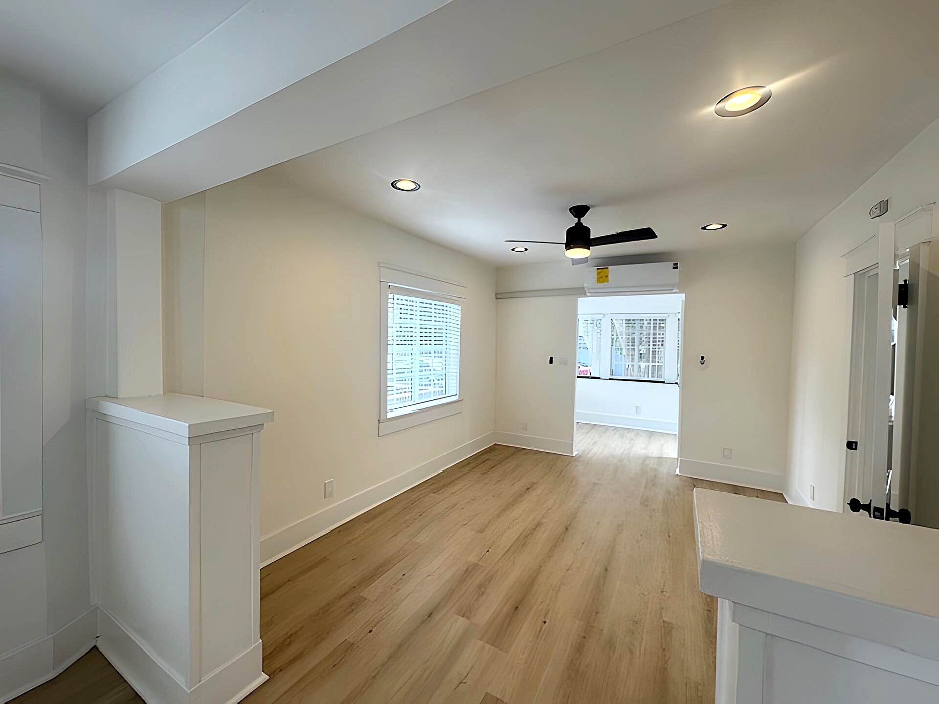 Building Photo - 657 Navy St
