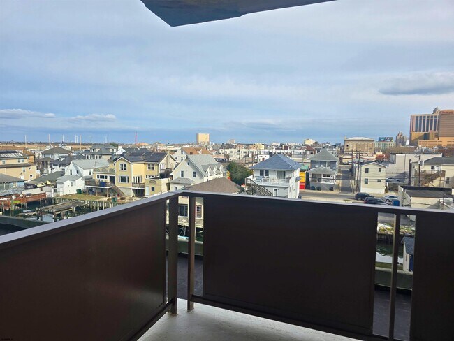 Building Photo - 3817 Ventnor Ave