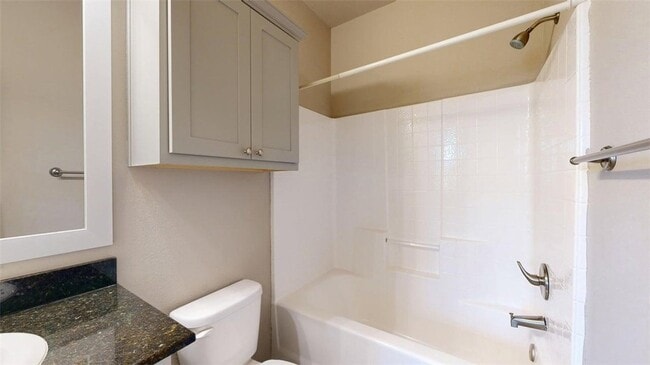 Building Photo - 3519 Summerway Dr