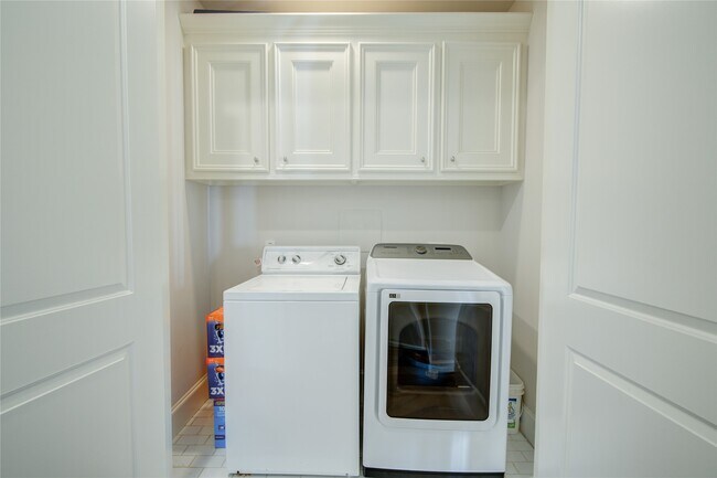 Building Photo - 1224 Mosaico Ln