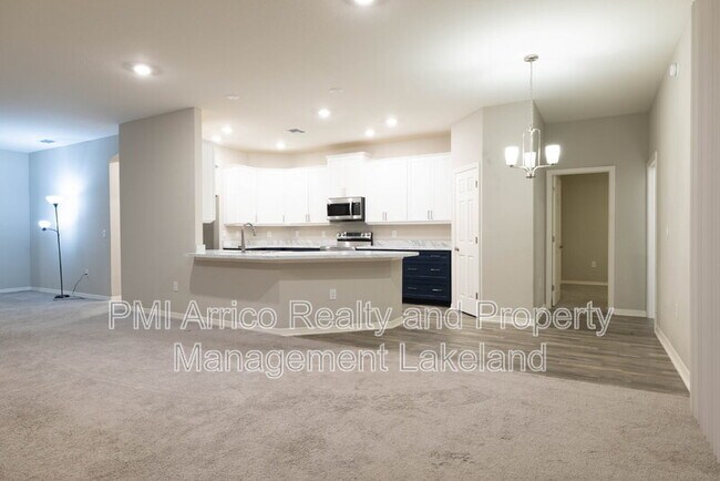 Building Photo - 1069 Montgomery Ln