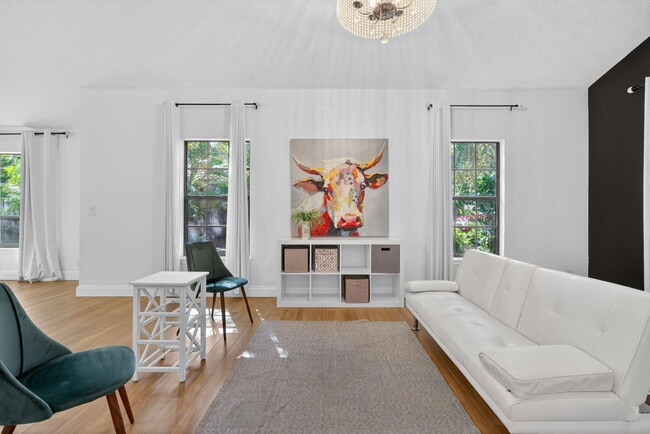 Building Photo - 2606 Monaco Terrace