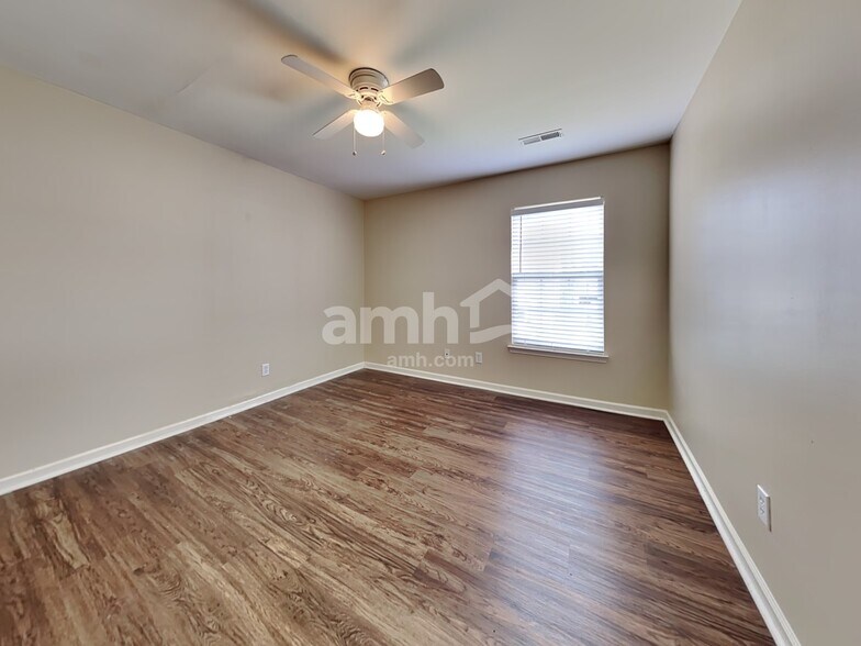Building Photo - 310 Sabal Palmetto Ct