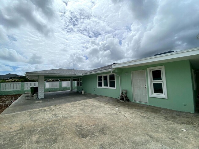Building Photo - 45-536-536 Loihi Pl