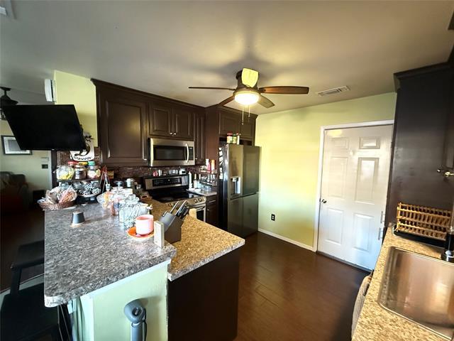 Building Photo - 2711 Lucile Herrin Ln