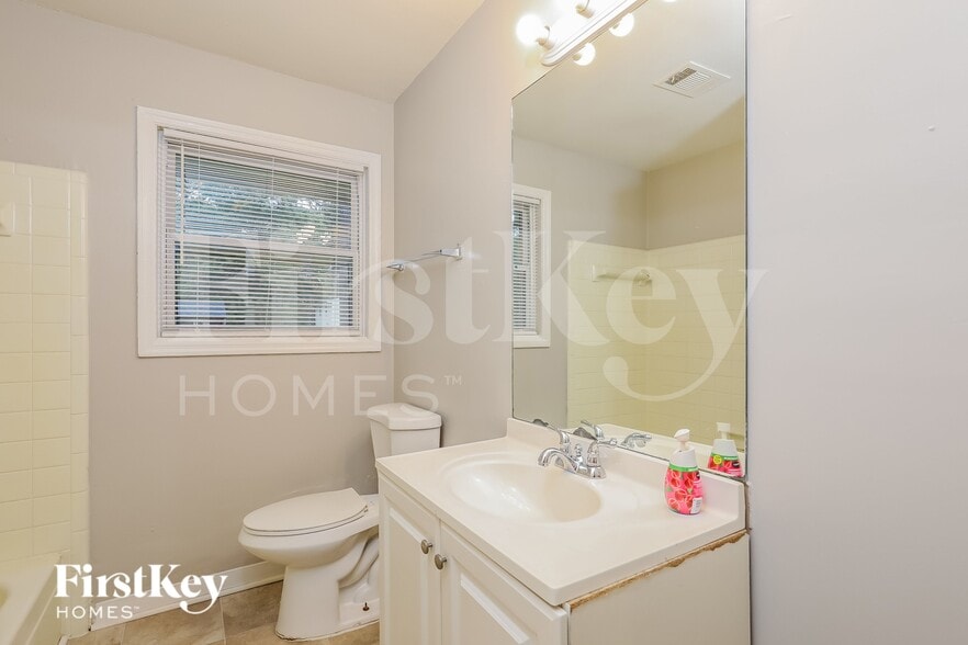 Building Photo - 6700 Hidden Brook Trail