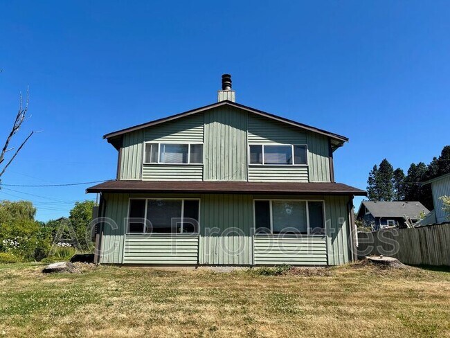 Building Photo - 1701 Cowgill Ave