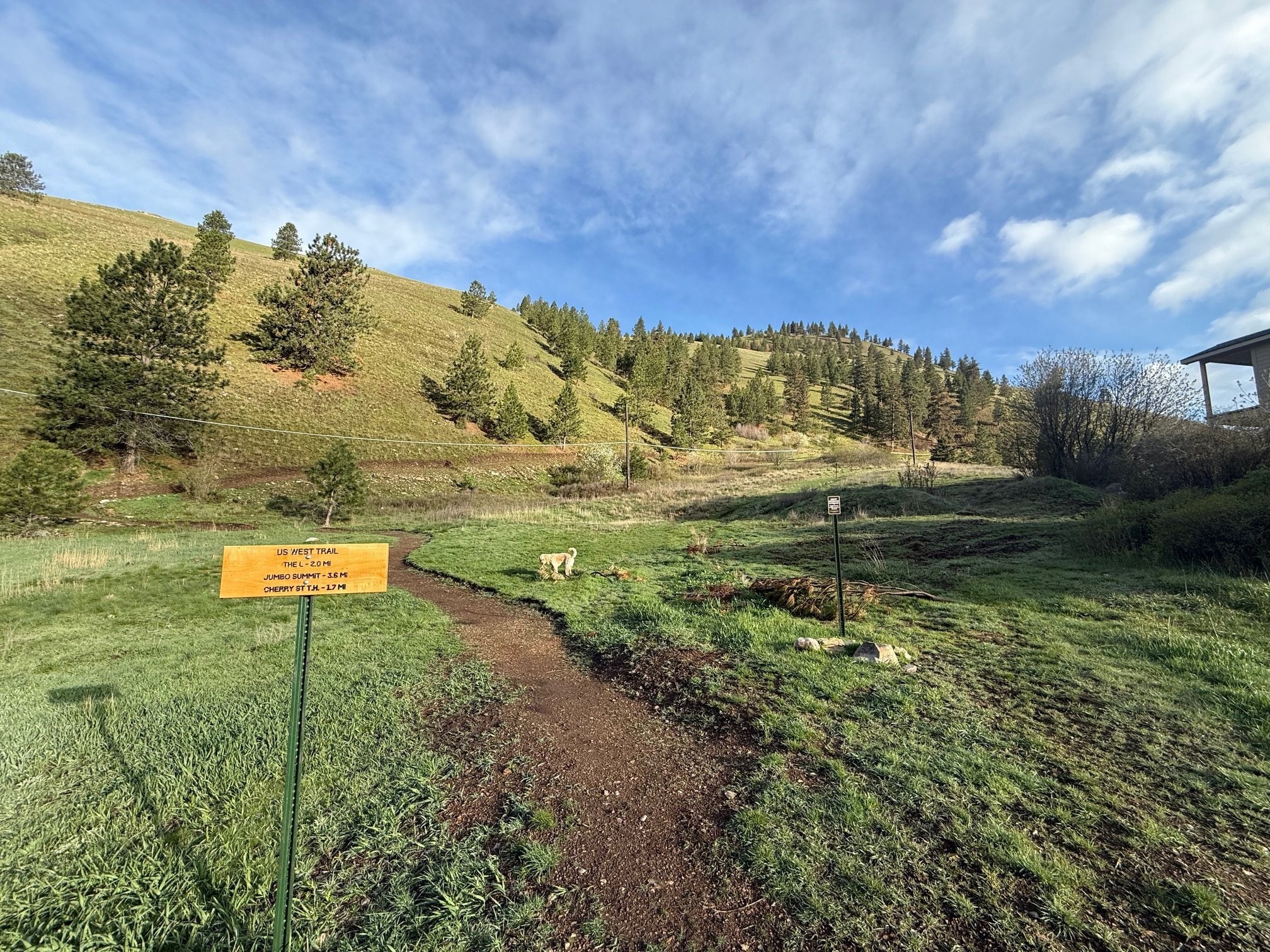 Building Photo - 648 Highton St