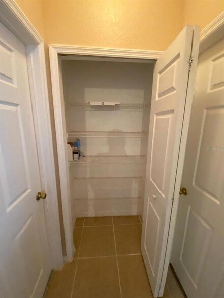 Building Photo - 5001 Wellington Park Cir