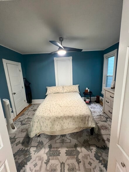 Bedroom - 413 19th Ave NE